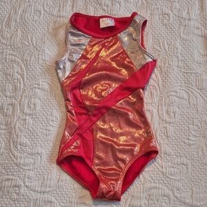 Capezio girls Small silver and red shimmery dance leotard, VVGUC